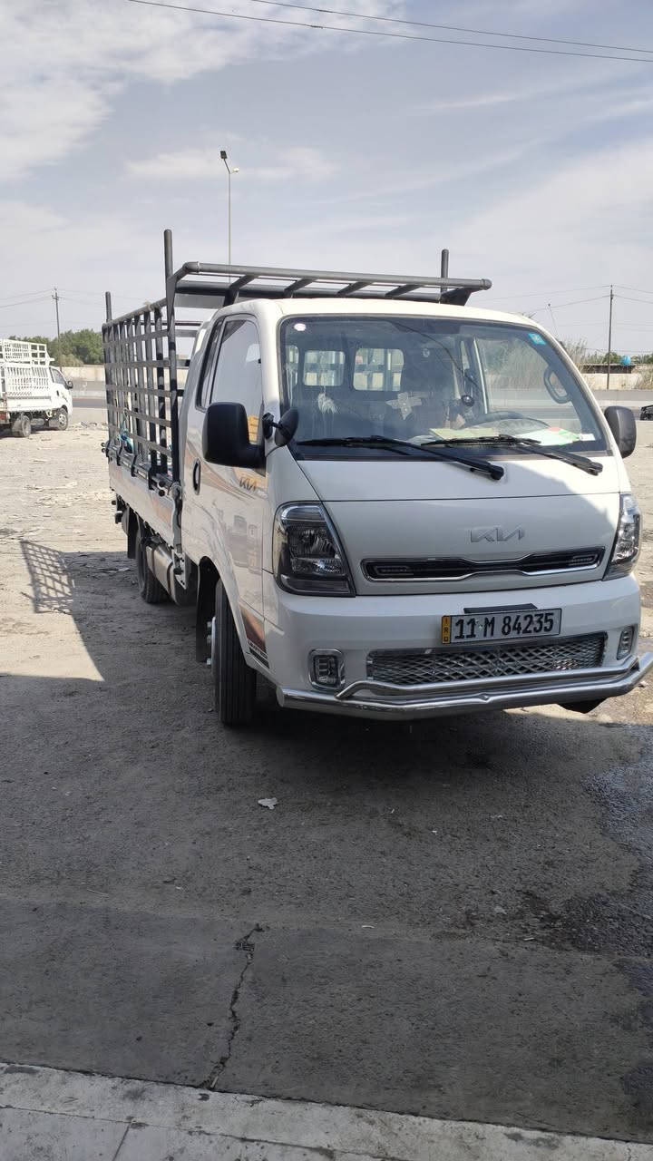 كيا فحل 2025 ماشيه 47000 مكفوله من الظربه والصبغ فقط شخطين السعر نهائي 20000دولار غير قابل لتفاوض دعاميه خلفيه محجر بوري 4ملم تخم تاير جديد تانكي 120لتر فافون  بغداد الحريه ***********
