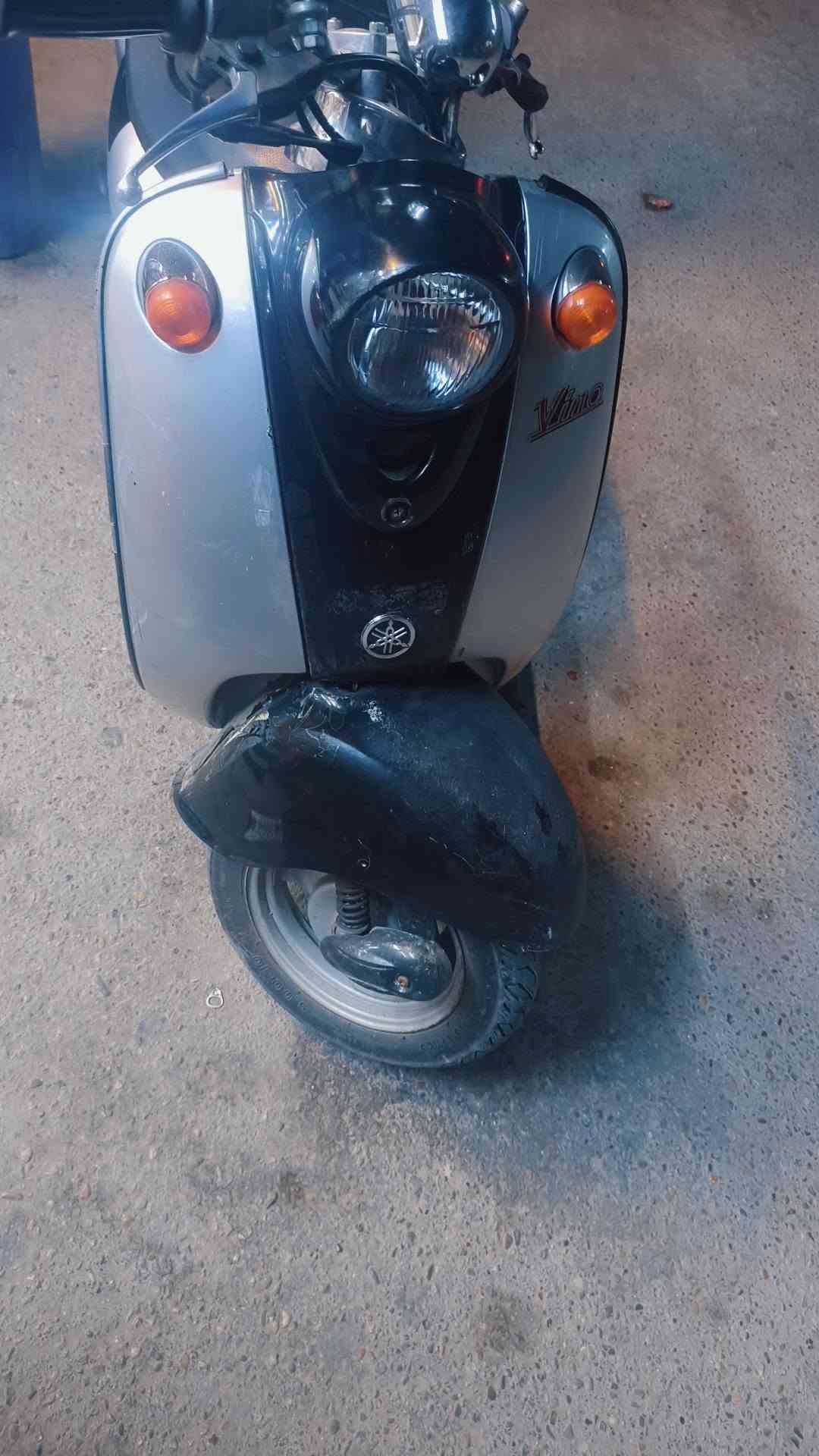 سلام عليكم كلاسك عبد حليم فحل لون بطريقي دراجه جديده اي نقص مابيه كلشي شغال بيه  الي يرديه يتواصل وياي ع رقم ***********
