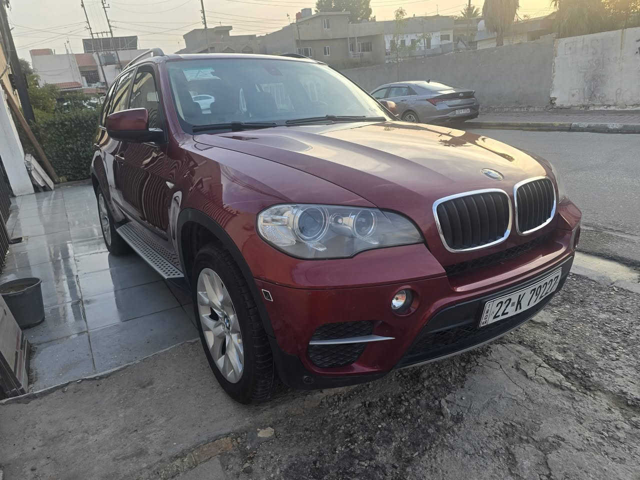 سلام عليكم x5 E70 2013 عروش للبيع مكاني بغداد حي الجامعه ***********
