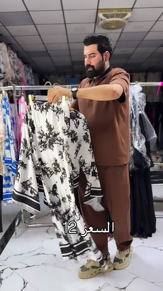 ملابس • للبيع • السعر بالصورة