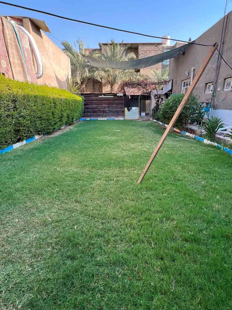 السلام عليكم قطعة ارض للبيع المكان بغداد الدورة كفائات الزراعي سند 25 واصل الها ماء ومجاري  مساحة 150 واجهيه7 نزال21 الرقم***********
رقم الواتساب ***********
