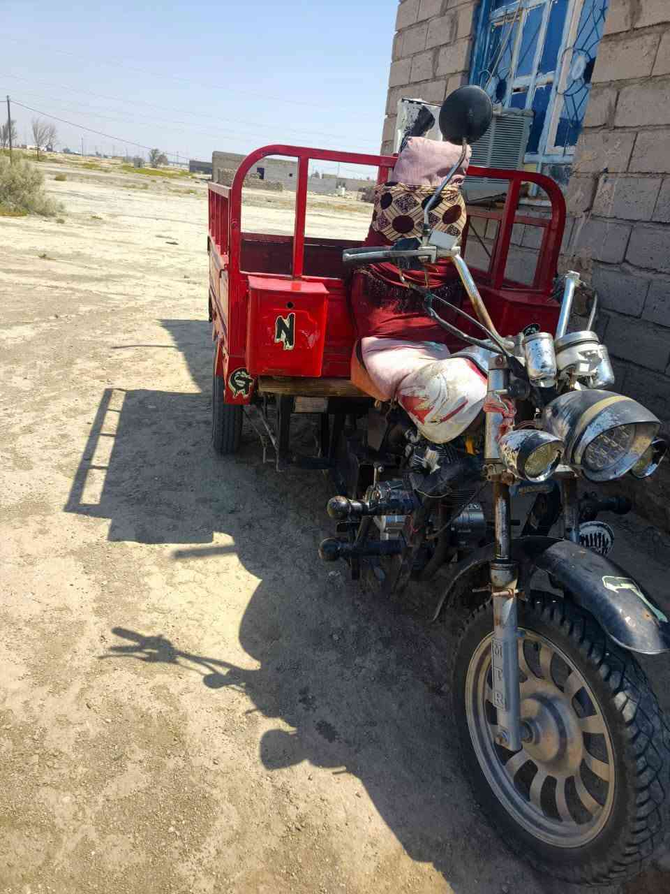 ستوته متيار اي نقص ما بيه محرك جديد برقي ما مفتوح بي سعر مليون و400 وبيه مجال تصل ع رقم ***********
