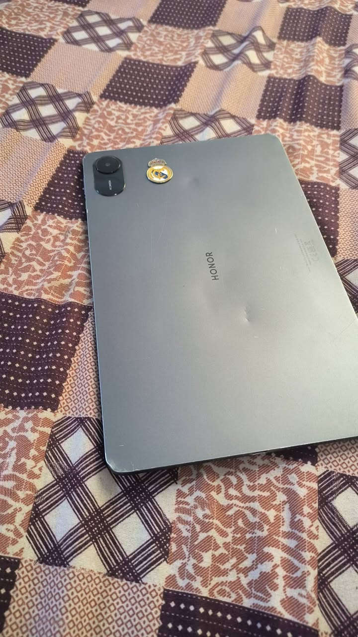 ايباد هونر x9 
الذاكره 128 عشوائيه 4+3
معالج سناب دراكون 685
بوبجي 60 فريم 
جهاز حلو ومابي اي شي 
فقط ضهر مثل ماموضح 
السعر 160 الف وبي مجال حك الجيه 
مكاني كوفه حي ميسان 
***********
