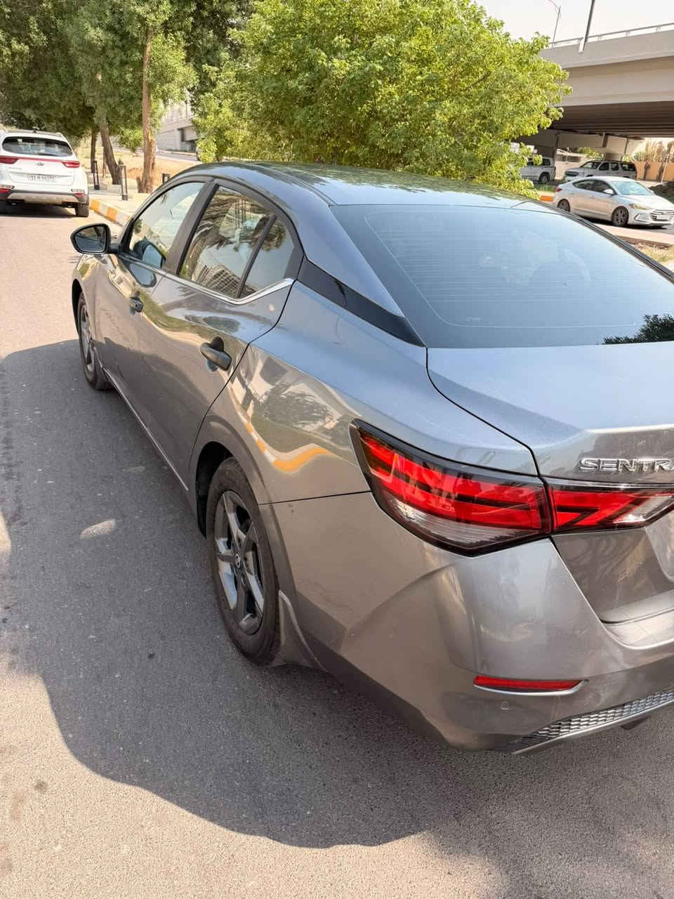 السلام عليكم للبيع نيسان سنترا 
SV 2025 مكينه 2000
دخول جديد منفيست بأسمي 
حادثهه جاملغ وبنيد صبغ بدون 
دواخل لغود مكفوله ايرباك دركه 
وبرده فقط ماشيه 3000 ميل 
جديدا جدا مواصفات السياره 
معروفه رايدها 119 $ مكان السياره المنصور للاتصال
***********
