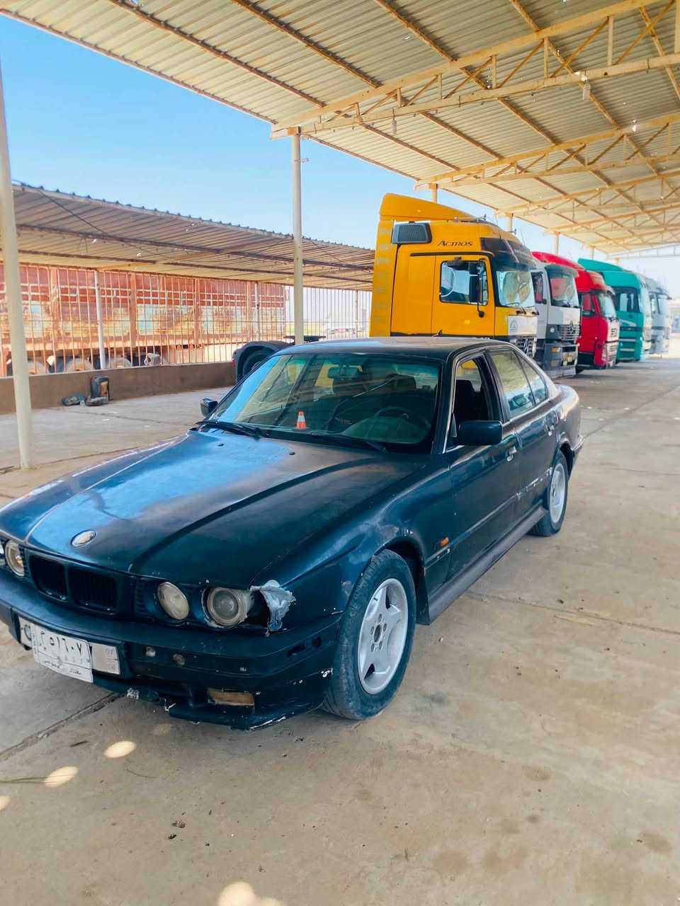 يالله .السلام عليكم 
للبيع .BMW موديل 93.حجم 535مكينه جديده 
رقم بغداد سنويه ل28..شرط التحويل .سيارة مال تعمير  
 السعر..  35$. وبييها مجال حك جيه وحياكم الله  
العنوان سامراء خط السريع .
للاتصال ***********
