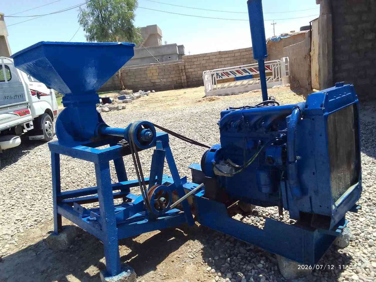 السلام عليكم// للبيع جاروشه نضيفه جدا مشدوده على محرك عنتر شرط شقال المحرك نضيف قطره ما ينقص/ بس دير سلف وجرش/ للاستفسار الاتصال على الرقم ***********

