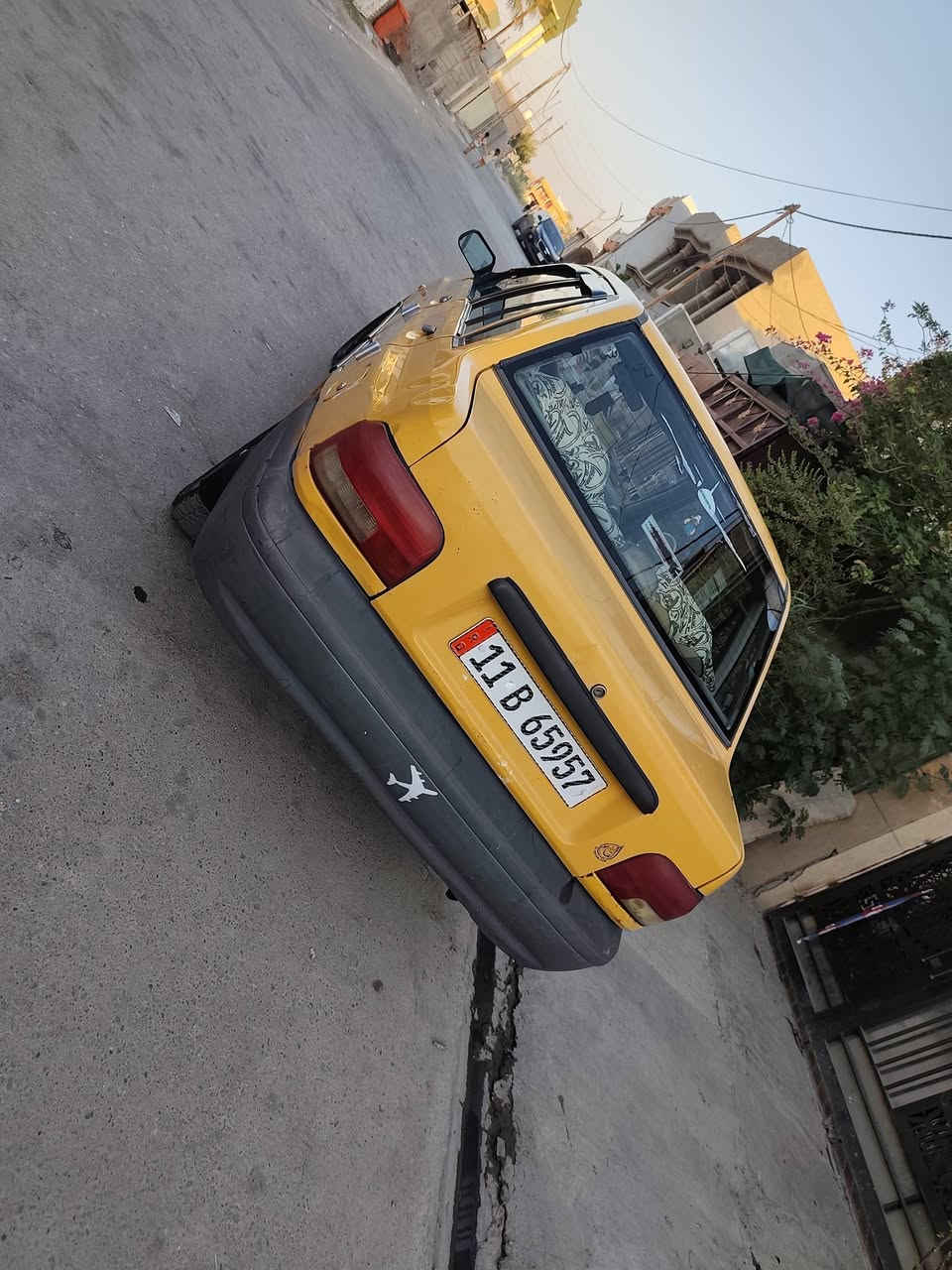 السلام عليكم سايبا 12  بغداد رقم انكليزي  سيارة بلاد شواصي كلشي مكفوله فقط بيه تبخير خفيف فقط 🌹    لايتات زنون دوشمة وكاعيات درجة اولى مصفرة هيئه وغرامات تحويل ثاني يوم عارضها 21  العنوان  ديالي قضاء الخالص ناحيت هبهب  شراي اتصل ‏‪***********‬‏
