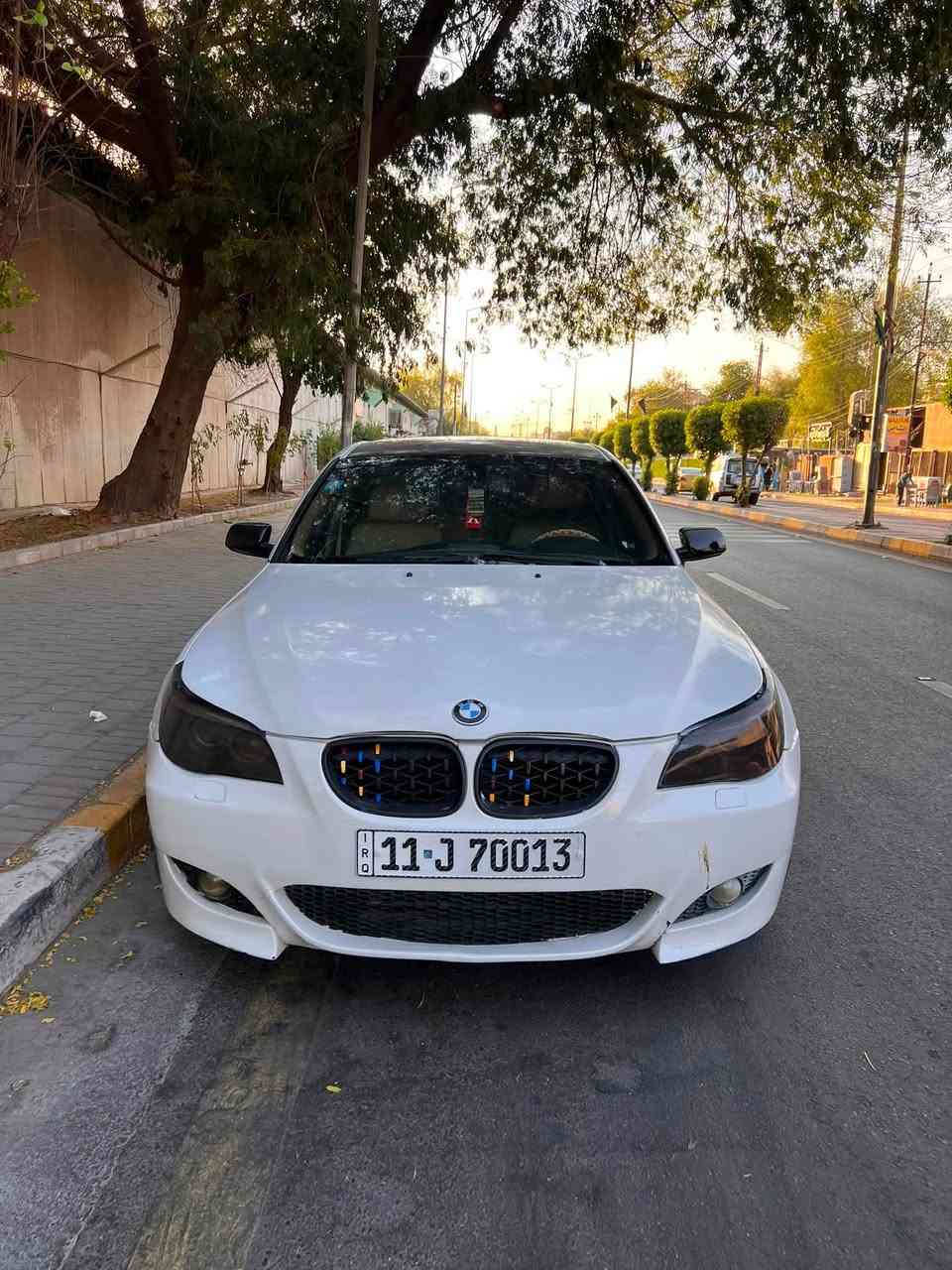 سلام عليكم
من رخصه صاحب الكروب المحترم 
BMW. 2009. 528. 
فول مواصفات 
محرك جديد كير مكفول 
سياره جاهزه مكمله
تحويل مباشر 
مكان السياره بغداد كاظميه 
سعر مناسب جدا
للشراي فقط 
115 وماكو هيج سعر بهيج نصبه 
تفاصيل اكثر خاص او اتصل للجادين فقط 
***********
