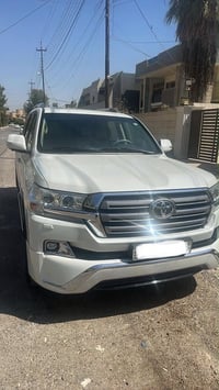 لاندكروز • ٢٠١٦ • ممشى ١٩٦٠٠٠