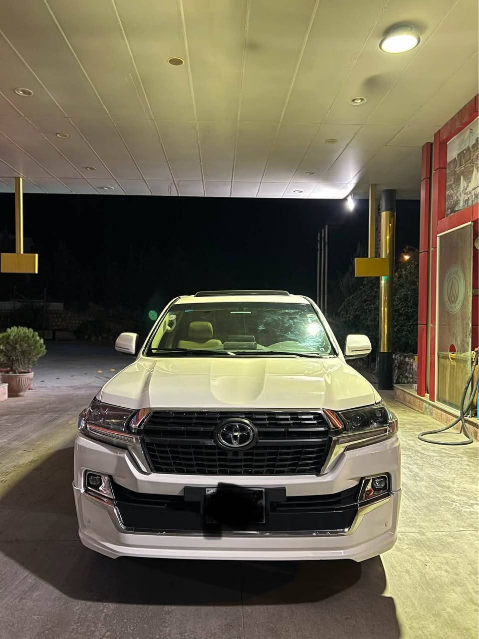 ‎تۆيۆتا لاندکروزر ، مۆدێل۲٠١١ vxr v8 4700 ، دوبەی ساغ 
ناوە و دەروەی گۆراوە بۆ ٢٠٢١ 
فوول مواصفاتی ، vxr v8 مەکینە حادی ٤٧٠٠ 
گێڕ و مەکينە و تەبريد و کارەبايی بەشەرت ☑️ 
سەيارەکە دوبەيە بە زەمان بەشەرتی رەقەم شانصی و حاسيبەی هەموو عيراق 💯 
دەعم و لێدراوی نيە سارد و چاڵی نيە تەنها پەمپ کراوە لەسەر ساغی ، دەعامی بۆ دەعامی بەشەرت 
سەيارەکە ساغە موس و بڕاوەی نيە 📦 
نرخی 180$ وەرەقە  و مەجالێکی برايانە 💰 
واتس ئەپ و ڤايبر *********** 📞 أربيل, العراق
