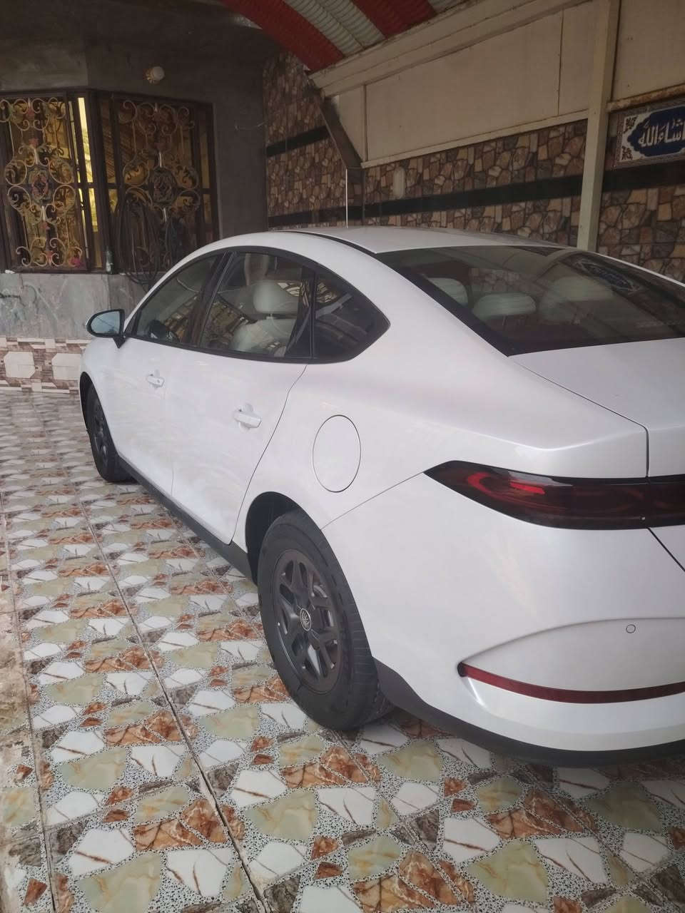 كن بلاص رقم بابل ماشيه ٢٠٠٠ الفين بسمي رقم بابل مكفوله من كلشي مكانها بابل جبله للبيع سعرها ٢٠و٢٠٠ وبيها مجال *********** واتس شعندك مراوس توسان سبورتج أبيض من١٢ لل١٦ اراوسك
