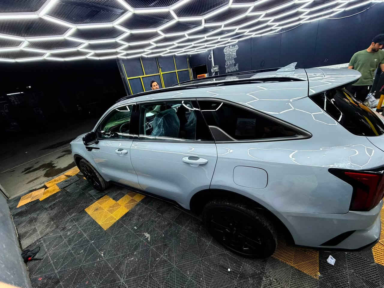 سورنتو للبيع SX P
برستيج فول للخير  2023  للبيع : سورنتو سمنتي لون مميز موديل سياره ليبللل واحد وكتلوك شركه بيها بدون تبديل 2023 فول لفول  
فول سياره منفصل سياحي 
سياره تيربو مو العادية 
ماشيه 66
مكانها بغدادالحسينيه 
حادث فقط بنيد مصبوغ وبارد جاملغ خلفي بدون ارباك نهائي راس لبراكيت بي بارد
مرقم بغداد جاهز بسمي 
المواصفات 
1بصمه ابواب وتشغيل وصندوق 
2 بانوراما 
3 كشنات جلد 
4 شاشه كبيره لمس 
5 محرك 2500 تيربو طياره 
6 حساسات 
7 كاميرا دواره 
8 كشن كهرباء والخلفي ايضاً كهرباء 
9ثلاث عدسات زنون عالي وناصي 
10 لدات
11 اطفاء ذاتي 
12تشغيل الكاميرا 
13كشنات تدفئه 
14ارباكات عدد ١٠
15 تشغيل عن بعد 
16 خمس انظمه قيادة مع نظام ثلجي 
17 كير 9سرعات 
18 اشاير مري
19ويل كب 20
20 مخارج يو اس بي 
21 اوتو هولد 
22 رادار من تفتح الابواب 
23رادار بالشباك الامامي مانع تصادم 
24قيادة ذاتيه
25 رادرات خلفي تتوقف تلقائي 
26  نقطه عمياء 
27 كشنات منفصل سياحي
28 تحكمات فول
29 حساسات اطارات ومطر وغيره 
30 شاشه صغيره لعرض العطلات 
31هند بريك بصمه 
32 صندوق كهرباء 
33 فورويل 4x4
34 شاشات ديجتال
35من تغير نضام القياده تبدل خلفيه شاشه 
 تواصل 
***********
233وبيها مجال
