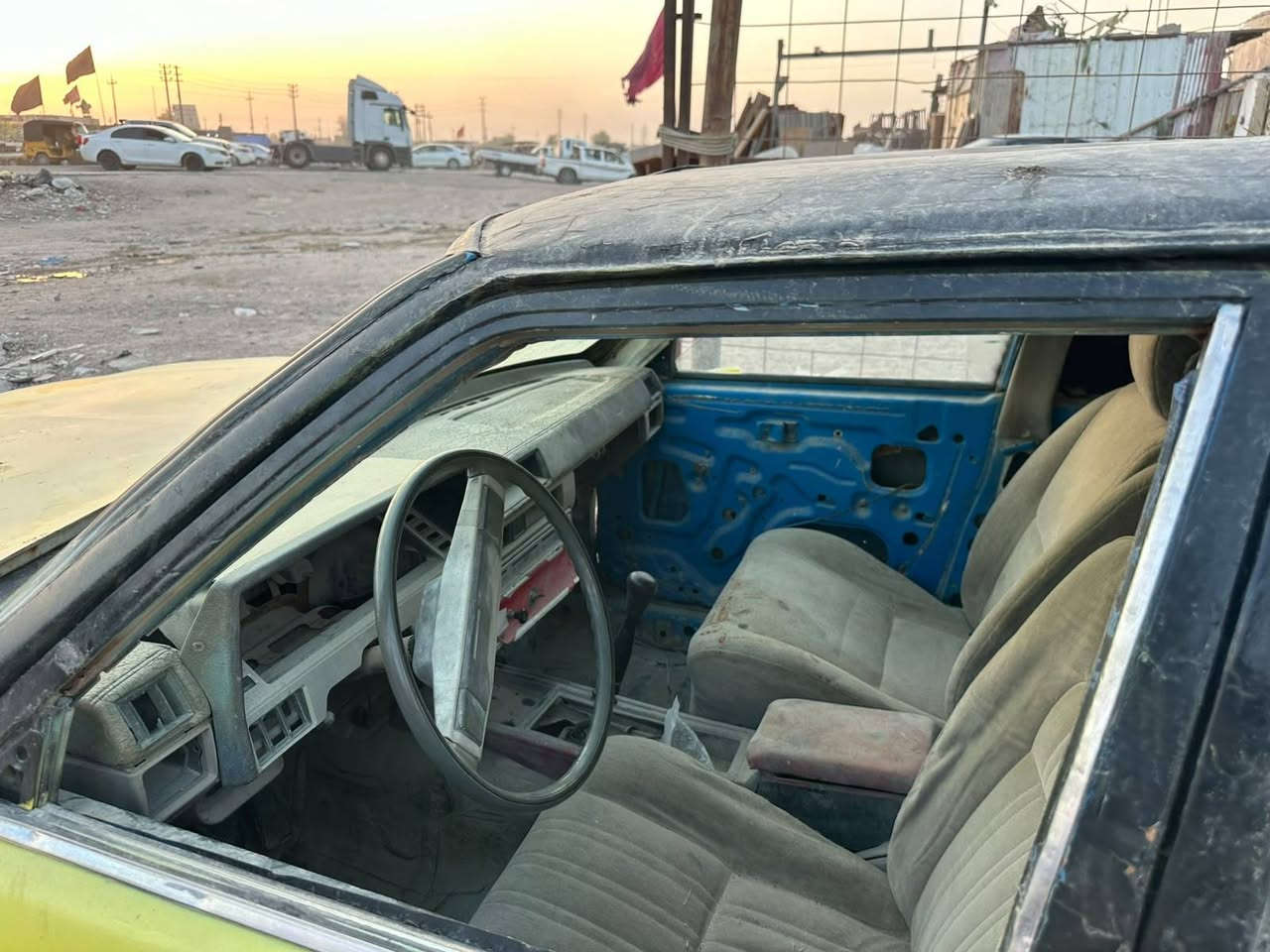 السعر 16 ورقه بيها مجال 
السلام عليكم سياره للبيع ابيع تسقيط رقم ذي قار راعيها موجود مكانها البصره هذا رقم راعيها.
***********
