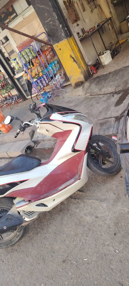 PCX جيل ثاني كلهه شغاله  كامله دراجه سعر خاص  لو تتصل
***********
