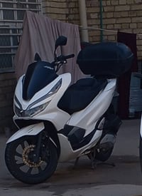 دراجه  PCX  الجيل الثالث وارد كوري كشن رياضي تدفئه كشن. حساس ازدحام حس...