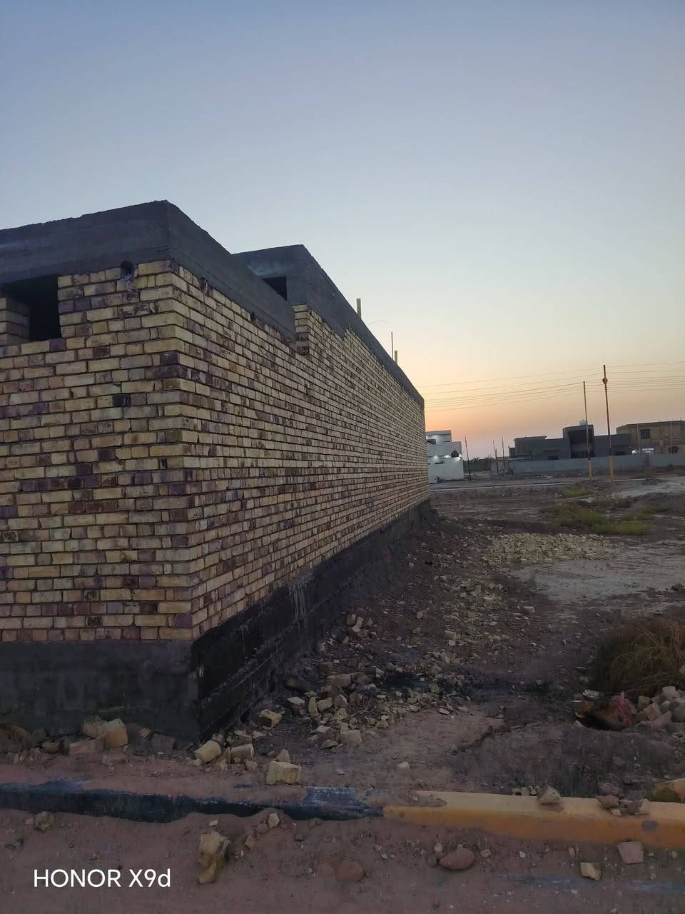 هيكل • ٢٠٠م • غرفتين