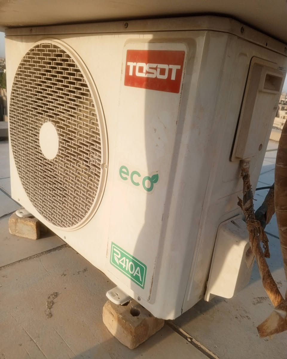 سبلت ( توسوت ) eco / اخو الجديد
- 2 طن
- غاز R410a
- توزيع الهواء ب أربع اتجاهات

السعر 550 الف قفل / تبريد ثلج /العنوان الأمين الثانيه - شارع النواب / ***********
