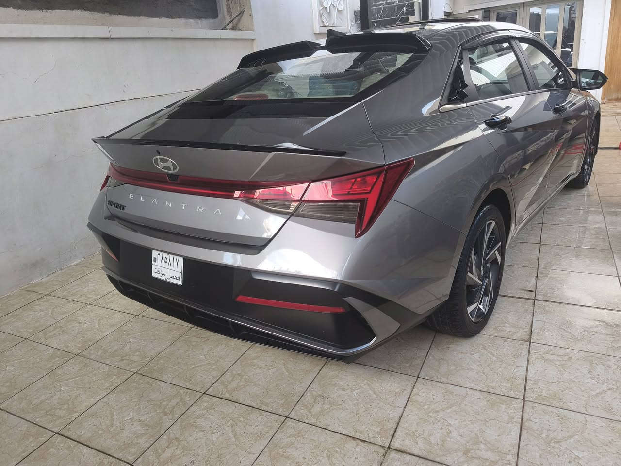 السلام عليكم للبيع سيارةHyundai Elantrموديل2024 فئةSEL وارد امريكي             المحرك2.0لتر.               (اقتصادي جداً).                السيارة ماشيه37الف 

حالة الحادث بكل امانه.                 (تعرضت لحادث في امريكا وتم تصليحها وصورة الحادث نشرتها ويا الصور).  

السيارة فول مواصفات                          (شاشة لمس متطور ،وشاشة عدادات رقمية ديجيتال ،رادار امامي وتحديد مسار،تشغيل ذكي بصمة ابواب وتشغيل عن بعد ،عجلات جنوط المنيوم مميزة فئةSEL،حساسات ونظام فرملة طوارئ تلقائي)الخ.                     

السيارة بعدها مامرقمه
(السيارة جاهزه وشوكت متريد نطلع انحولها بأي يوم يعجبك).

المكان/بغداد العامرية .
السعر/118ورقه.
الرقم/ ***********.

نص مكتوب في الصور:
- BIDCARS
- BIDCARSW