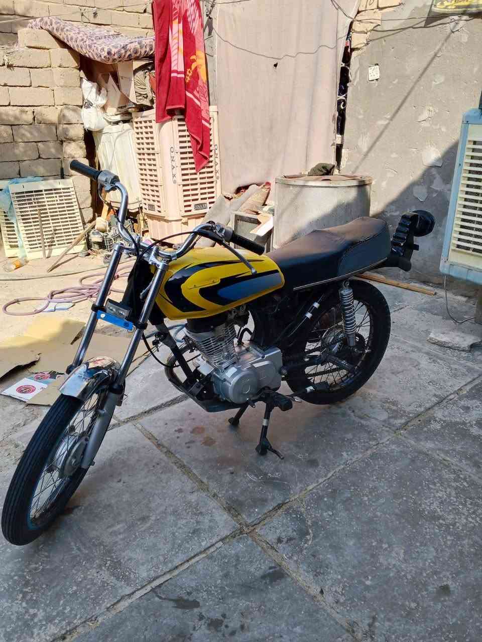 دراجه نامه شلامجه اصلي دراجه حلوه عوزه ترتيب بسيط بيها خيط تبخير قليل بلاستيك ولف دراجه  شلعه ومعدل كلجات طرد مركزي عوزه بس لاستيك ولف مكاني ناصريه اسكان صناعي سعر 450 لمو شراي لا تراسلني متواجد وتساب ***********
