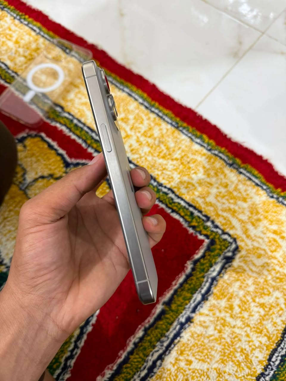 ايفون 15برو ماكس بطارية 89ذاكرة256 شرق اوصط وكالة كامل ملحقات نضافة 100 جهاز بلادي وتر لون تيتانيوم ***********
