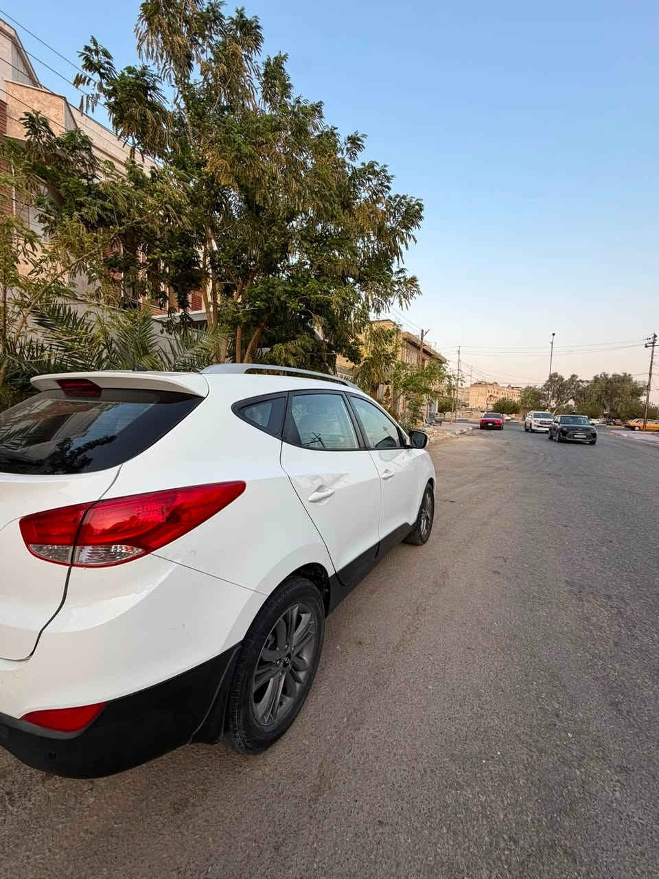 توسان 2016
خليجي مكفول كفاله عامة عدا الكازكيت مبدل 

المحرك 2000 دوش 

بانوراما 

تبريد قطعتين 

شاشه اندرويد

الممشى 155الف 

رقم بغداد + اللوحات الجديدة 

السعر 157 ورقه

مكان السيارة كربلاء  

للاستفسار ***********
