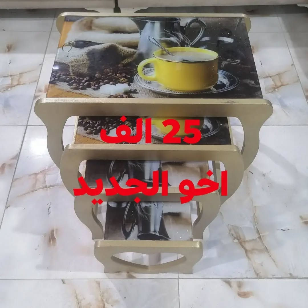 

نص مكتوب في الصور:
- 125 الف نجاره ثقيل
- 50 ألف
- 25 ألف
- اخو الجديد
- 15 الف
- نظيف ثقيل
- متر تكمه ثقيل 75 الف