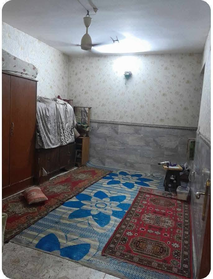 دار للبيع ام الكبر والغزلان قرب حسينية الكتاب والعترة ١٥٠ متر ٧ونص في ٢٠ بناء ٢٠١٦استقبال ومطبخ وغرفة نوم وخدمات الطابق الأول والثاني ثلاث غرف نوم وخدمات السعر ٣٠٠ ***********
