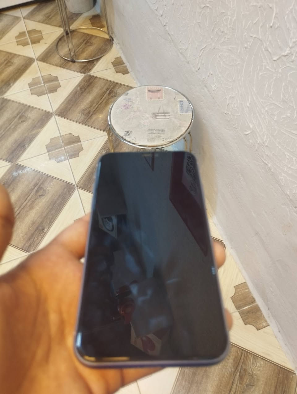 سلام عليكم ايفون 11 عادي ذاكره 128 مبدل شاشه اصليه بطاريه مبدله بطاريته80 السعر 300 وبيه مجال قليل المكان كربلاء القادسية للاستفسار ***********
