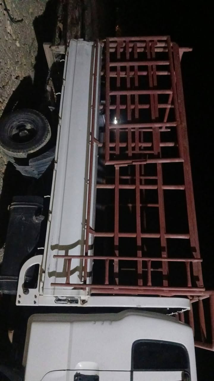 سلام عليكم كيه ١٠ السياره خير من الله السعر ٩٠ وبيهه مجال وهاذه رقمي *********** العنوان واسط العزيزيه

