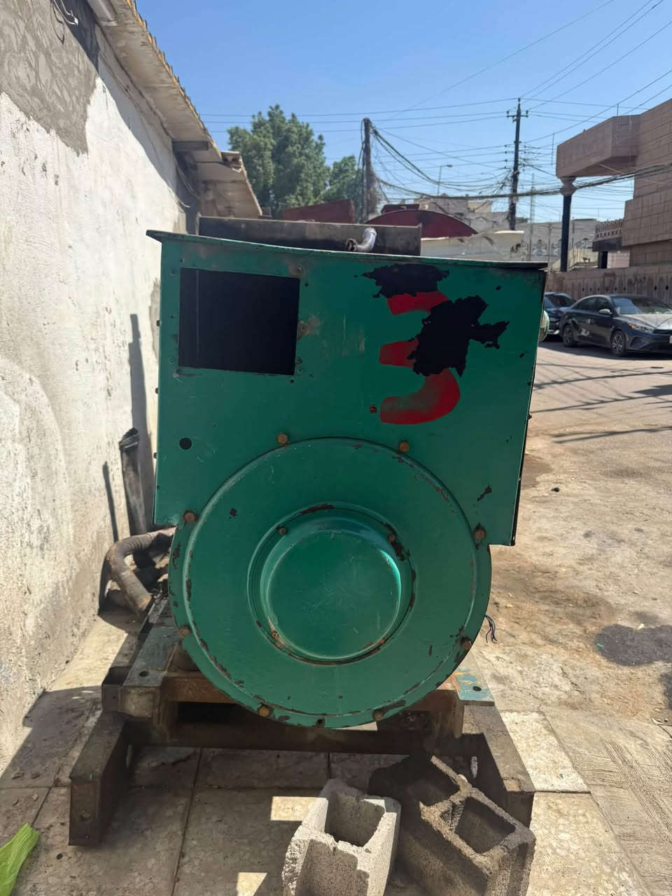 السلام عليكم 
للبيع راس توليد ستان فورد نكليزي 550 kv 
معه شاصي و راديتر و نتر كولر 
***********
***********
بغداد
