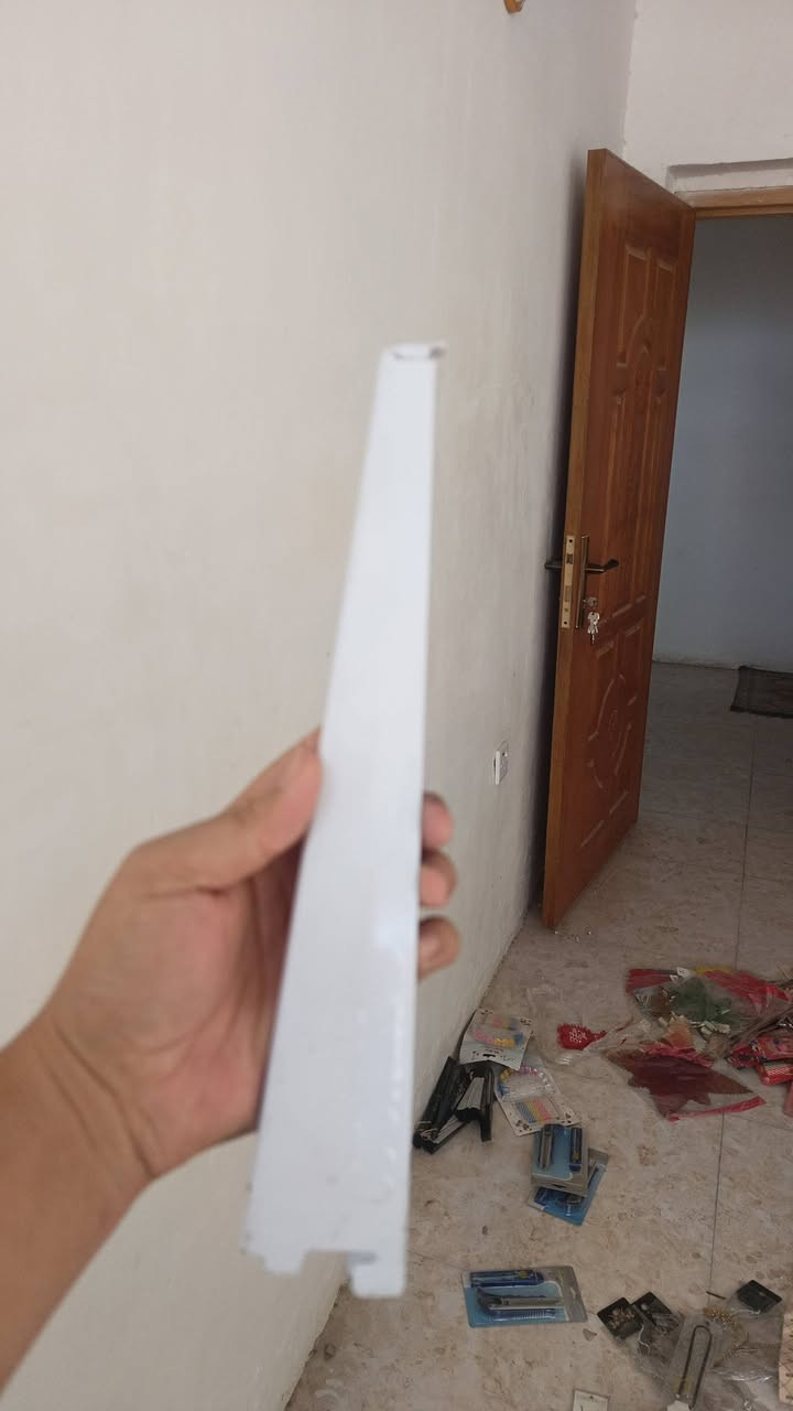 رفوف حديد  للبيع العنوان اللطيفية حي السلام *********** ‏‪***********‬‏
