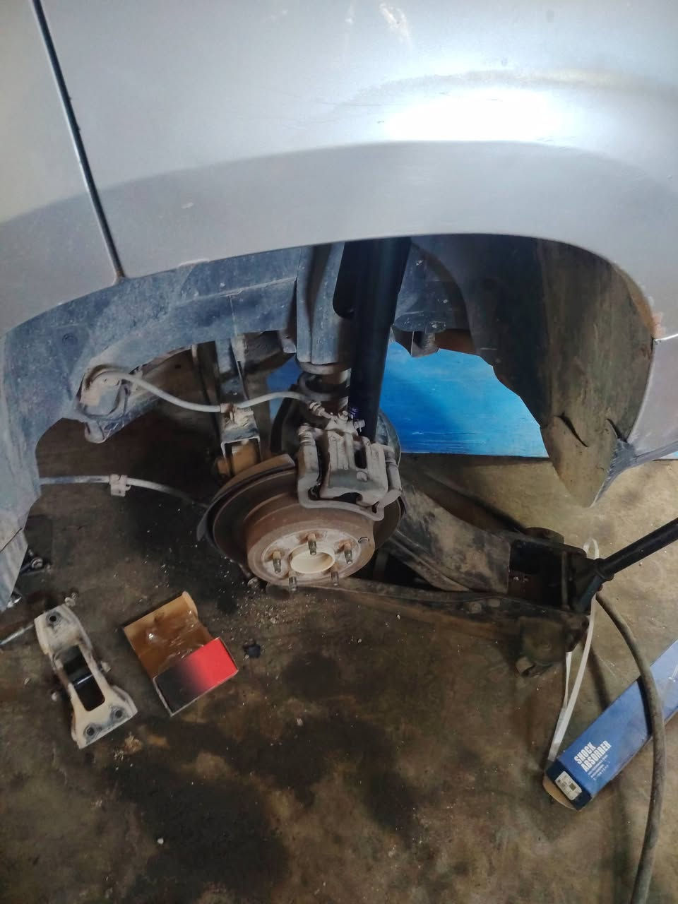 🔧🚘 جانب من أعمال ورشة أنور سوزوكي وإكونوكس 🚘🔧

مو سيارة وحدة… ولا شغلة وحدة 😎
هذا المنشور يجمعلكم باقة من أعمال الورشة بموديلات مختلفة، وكل سيارة إلها شغلتها 👌🔥

🛠️ تبديل جوزة ضغط غاز التبريد
🔩 تبديل بوش فافون ETS تركي 🇹🇷
⚡ تبديل تخم بلك AC Delco أصلي
🚗 تجفيت مشط ستيرن
🔧 تبديل مضخة باور ستيرنك
⚙️ تبديل أذان الكير الخلفية
🔄 تبديل دبلات خلفية
🔩 تبديل بوش حدادة خلفية
🛑 تبديل تخم دسك بريك
✨ جلي وتلميع اللايتات بمادة النانو سيراميك
💡 ربط لايتات زينون بإضاءة أوف وايت
🔦 تقوية إضاءة السيارة وتحسين الرؤية بالليل

🎯 الميزة مو بس تبديل القطعة… الميزة بالشغل الصح والتشخيص الصح.

كل سيارة تدخل للورشة إلها حكاية… وإحنا نعرف شلون نخليها تطلع أحسن من قبل 😎🔧

📍 كربلاء – الحي الصناعي – الأبلوك الثاني – شارع السايدين – سايد الدخول
📞 ***********
📞 ***********

🚘 ورشة أنور سوزوكي وإكونوكس
🔧 شغل مرتب… ونتيجة تفرق 💪🔥
