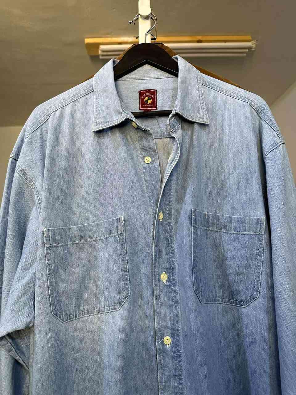 BASIC
براند الماني 
قطعة رهيبة 
قياس XL ريكولار
الصدر 67
السعر 25 مع التوصيل
