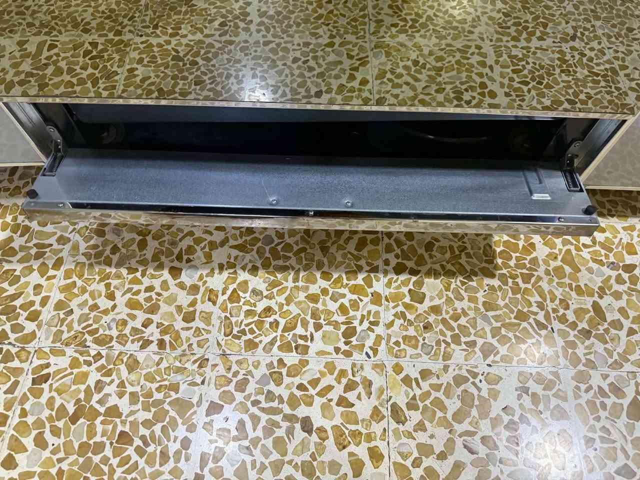أغراض للبيع 🏠 !!!!!!
ثلاجه طول 170 سعر 175 وبيها مجال بسيط

مجمدة عرض 110 سعر 175 

طباخ نوعية تكنو عشتار سعر 225 

غسالة نوعيتها هيتاشي ياباني وزنها 11 كيلو سعر 125 وبيها مجال

براد 100 وبي مجال 

كنتور كبير اربع أبواب عمل توصي عرض 235 طول 188 سعر 200 وبي مجال 

 كنتور صغير بابين عرض 122 طول 182 سعر 80 وبي مجال 

تواصل على الرقم *********** او اكتب "خاص" بل تعليقات و يتم مراسلتك
