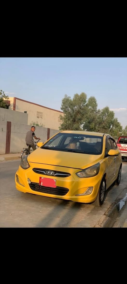 اكسنت ٢٠١٣
رقم بغداد انكليزي
بطاقة بانزين
شركة عامة
كير محرك جديد
ماطور ستيرن حاوية جديد
شاشة ايباد 
تبريد شغال
بطارية وتايرات بحالة ممتازة
(سيارة شرط ماتدك دوانز)
بدون حادث بدون تبديل اي قطعة فقط تصفيات
سنوية بسمي تحويل ثاني يوم
*********** واتساب
