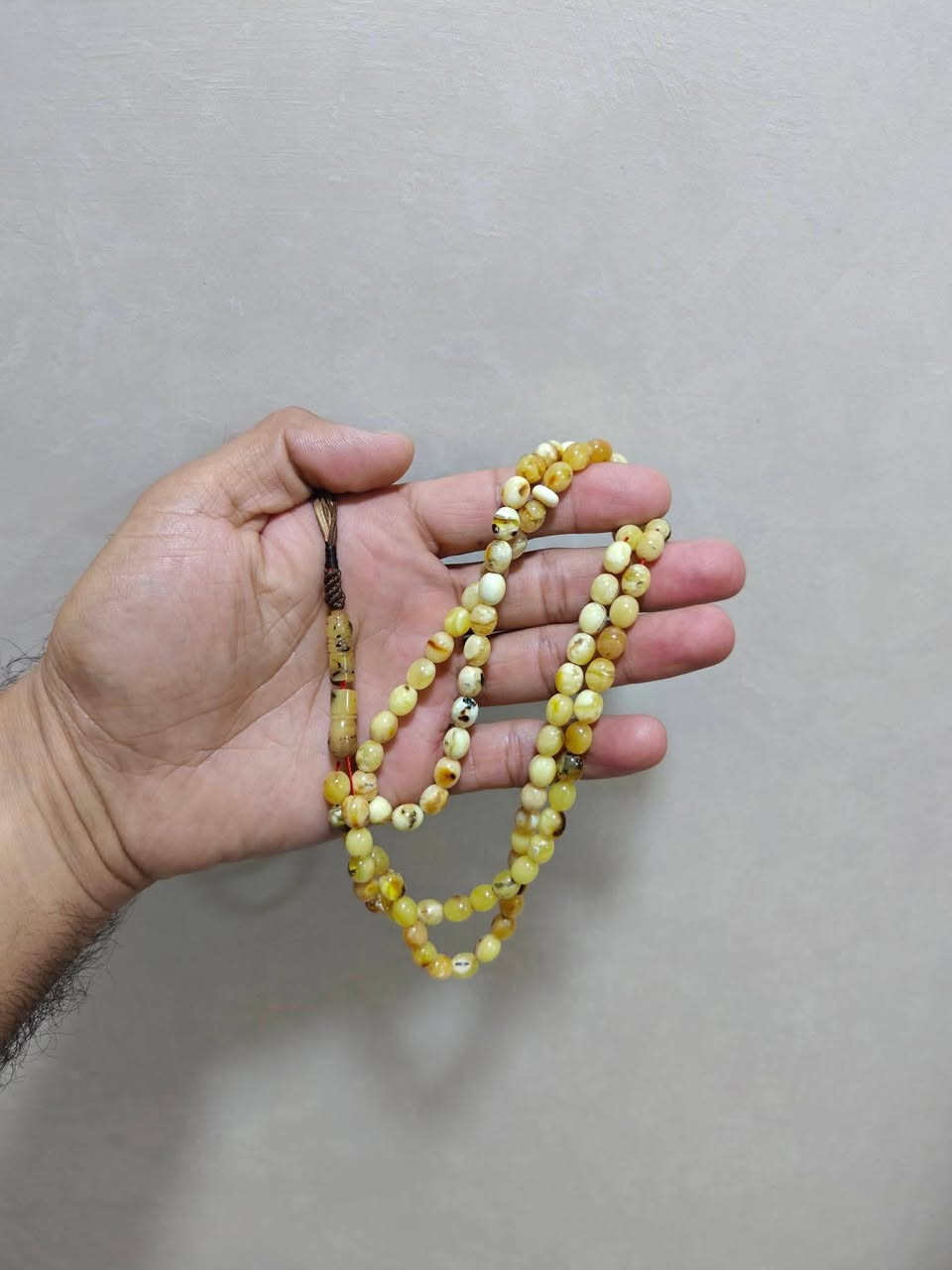 حياكم الله متاح مسباح كهرب قديم عدد خرزاتها 86 مسباح قديم امانة الله ورسولة للراغبها يتواصل وياي واتساب /***********/
