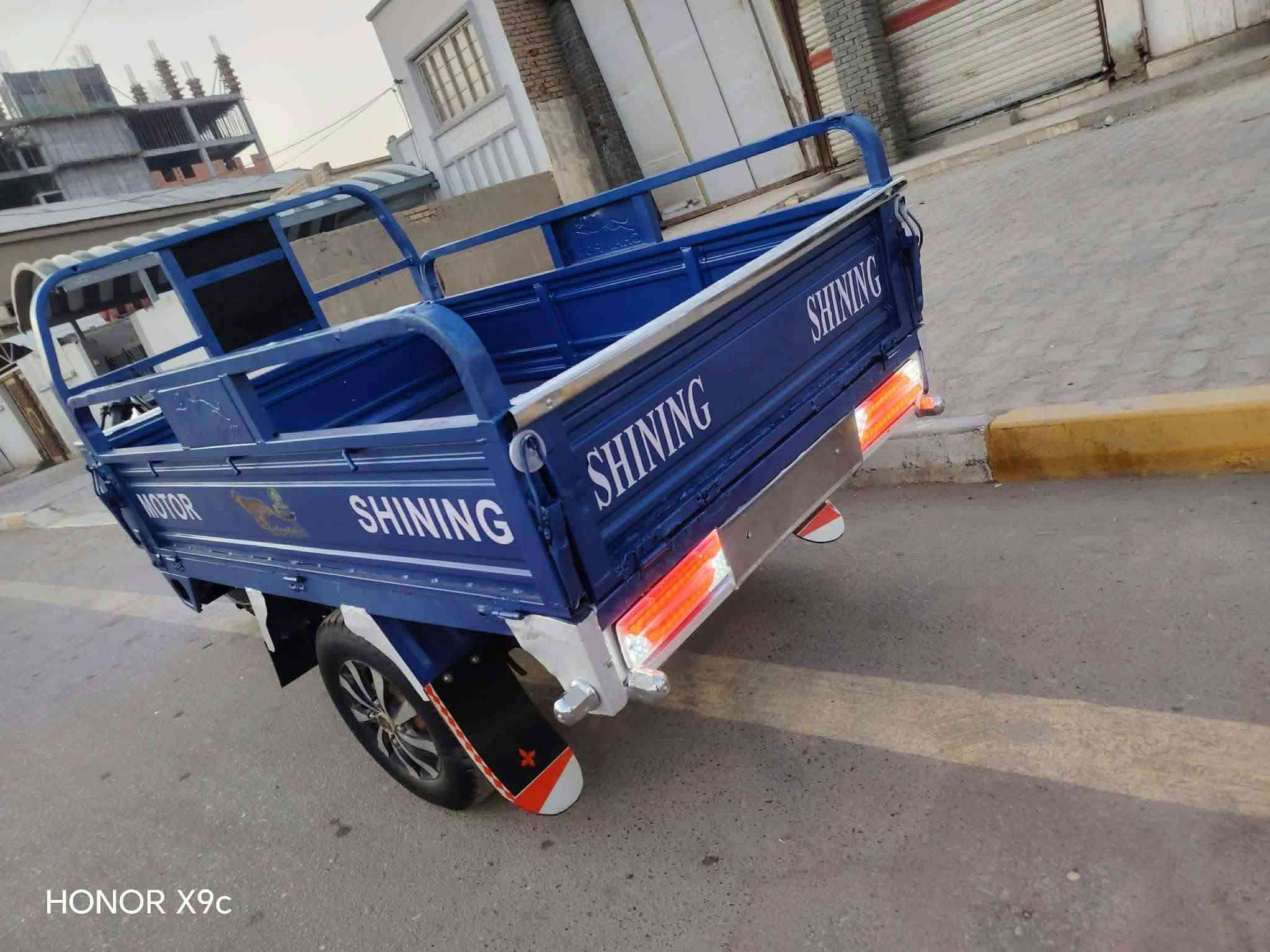 سلام عليكم ستوته فحل ورك عالي مامدكوك أوراق اصولي بليته بيهه اكاتبك وي الوكيل مديل 2019 وبيهه محرك 2025 جديد تعميرهه كله جديد وشغال بيهه تخم تاير جوبلس جديد كهربائيات كلهه جدد وشغاله دبلات ابو السبرنك شغالات نكره سلف ستوته مصبوغه حراري اثار جرد وصابغهه للجماليه صبغ اصلي ستوته كلهه شغاله مابيهه اي نقص مكانهه بديوانيه ***********

نص مكتوب في الصور:
- HONOR X9c