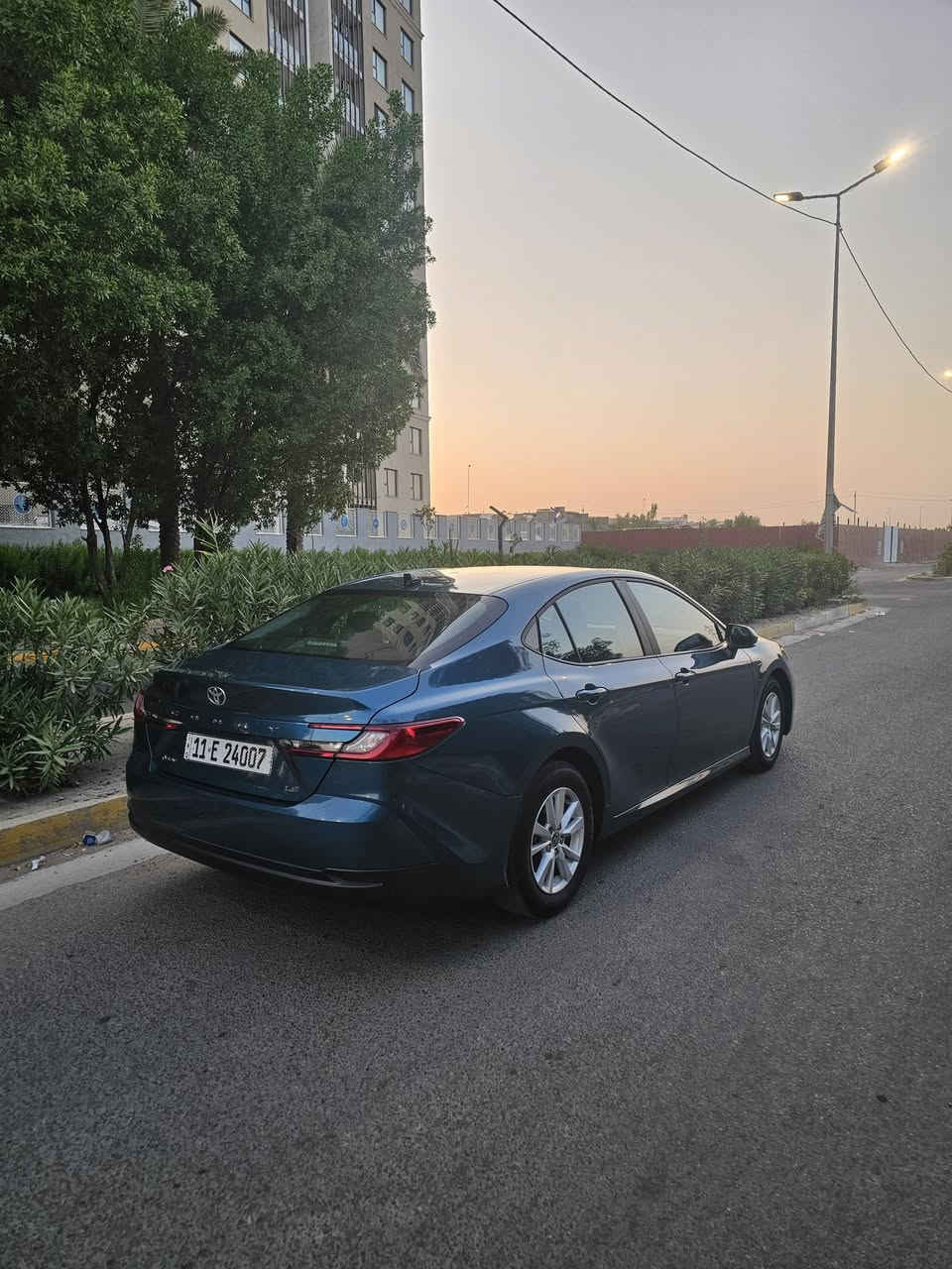 𝟐𝟎𝟐𝟓 𝐓𝐎𝐘𝐎𝐓𝐀 𝐂𝐀𝐌𝐑𝐘-SE
تويوتا كامري (LE)موديل : 2025

 رقم بغداد ابأسمي

اللون :  ازرق فيروزي

عداد المسافة : زيرو 2200 m

حجم المحرك : 2.5L (4.سلندر) هايبرد

ملاحطة حادث السيارة : موضح بالصور بنيد ومبدل او مصبوغ او خشم الجاملغ الامامي الايسر مصلح او مصبوغ ع كده والباقي مكفول محرك كير بلادي كفاله عامه السياره جديده رقم بغداد بسمي 

المواصفات : LE

كيج الكتروني

شاشة  كبير لمس

شحن واير ليس

كـــامـــيرا

ابواب  بصمة

بصمة تشغيل 

تشغيل عن بعد (𝐑𝐄𝐌𝐎𝐓𝐄 𝐒𝐓𝐀𝐑𝐓)

هاند بريك بصمة

اوتو هولد (𝐀𝐔𝐓𝐎 𝐇𝐎𝐋𝐃)

اوتو ستارت (𝐀𝐔𝐓𝐎 𝐒𝐓𝐀𝐑𝐓)

اوتو ستوب (𝐀𝐔𝐓𝐎 𝐒𝐓𝐎𝐏)

رادار امامي (تحديد مسار)

‏‎رادار جانبي (نقاط عمياء)

‏‎رادار خلفي (التحذير من الاصطدام)

 نظام (𝐄𝐂𝐎)

نظام (𝐍𝐎𝐑𝐌𝐀𝐋)

نظام (𝐒𝐏𝐎𝐑𝐓)

تحكيمات استيرن

تبريد مركزي

كشانت هيتر 

سكان هيتر 

لايتات ليـــLEDـــد عدسة زينون بيلادي

بكلايتات ليـــLEDـــد بيلادي

سعر السياره 190 ورقه او مراوس حسب القناعه
‏‎تفاصيل اكثر الاتصال علی ارقام التاليه  

‏ WhatsApp - Vibir

☎️ [***********]

مكان السياره بغداد حي العامل من جهة السريع مقابيل مسبح الرافدين
