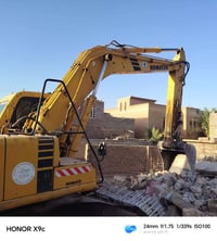 كوماتسو • حفارة • جاهزة للشغل