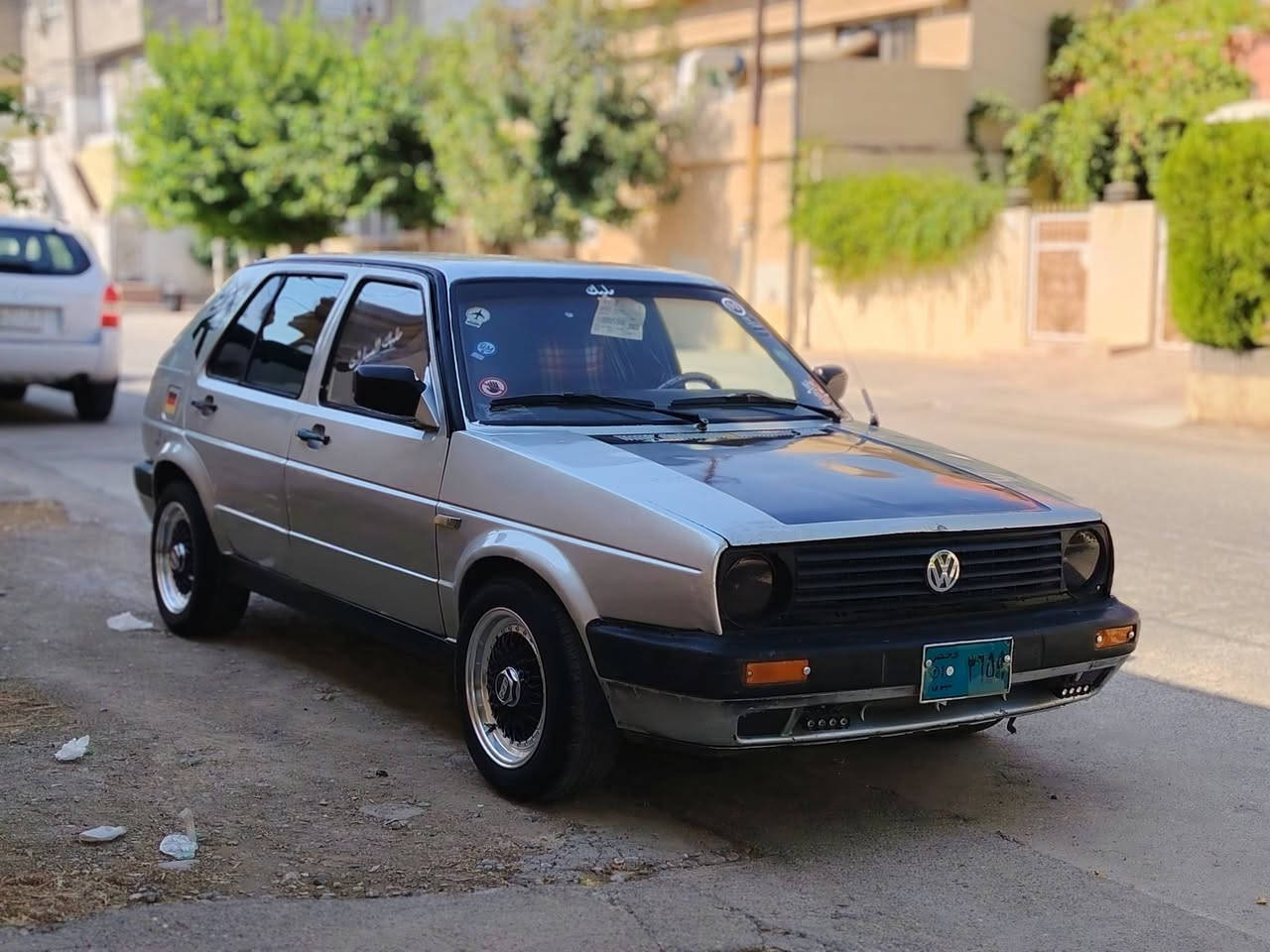 گڵف GTI 
مۆدێل 1988
گێڕو مەکینەی بیلاد جیتا 
مەکینە 18 و 6گێڕ 
ئاڕم پلاستیک سلێمانی 
شاشە ئایپاد و ئێمری فایەر 
کارەبای و ناوگێچی کامل ئیش ئەکات 
چوار تایە و ویلی BBSی لەژێرە 
مەسرەفی هیچ تیا نیە
نرخ:20گەڵا
شوێن سلێمانی 
ڕەقەم:***********
