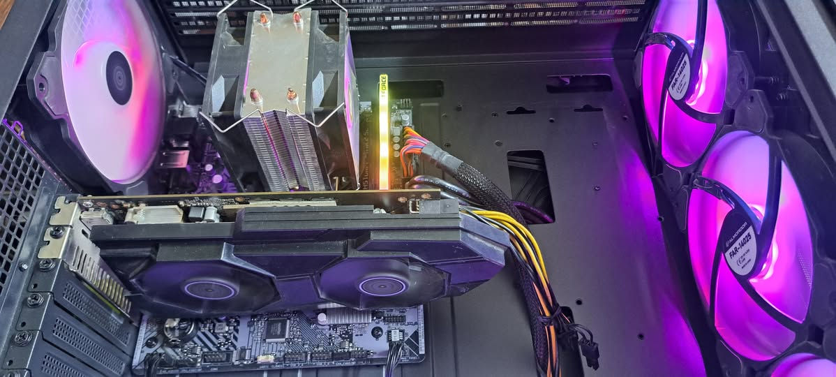 تجميعة ألعاب • i5-11400F • RX 580 8GB