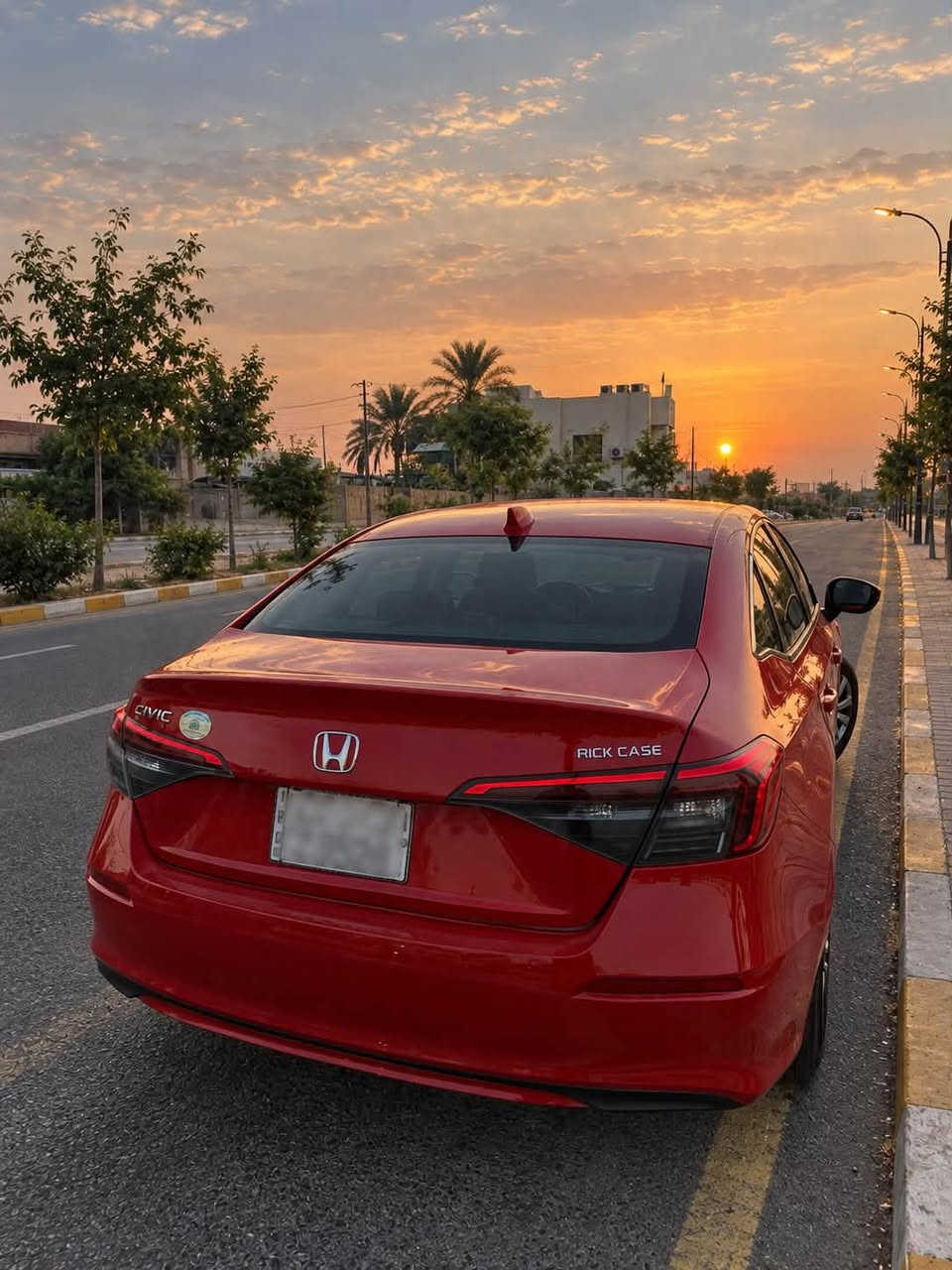 🔴 Honda Civic LX 2023
* الموديل: 2023
* الفئة: LX
* المحرك: 2.0 لتر 4 سلندر
* القوة: 158 حصان
* القير: CVT أوتوماتيك
* الدفع: أمامي FWD
* اللون: أحمر
* الجنوط: 16 إنچ
* الشاشة: 7 إنچ
* Apple CarPlay + Android Auto
* كاميرا خلفية
* Honda Sensing لأنظمة الأمان والمساعدة على القيادة
* مثبت سرعة
* تشغيل أوتوماتيكي للأنوار
* مكيف
* نوافذ ومرايا كهربائية
* ⁠الضرر موضح بالصور 
* ⁠السيارة من دون اي صبغ 
* 
مكان السيارة سامراء 
 *
للاستفسار الاتصال:***********
او ‭***********

نص مكتوب في الصور:
- PLC auction