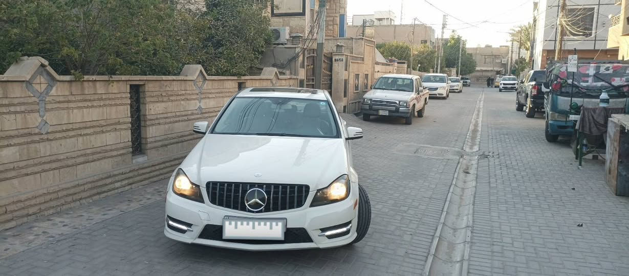 Mercedes-Benz C300 2012
-------------------------------------

#السعر125$ وبيه مجال بسيط او مراوس حسب القناعه 

#رقم الهاتف :***********

#رقم السيارة : بغداد الدولي جديد  

مكان السيارة : بغداد 

-------------------------------------

سلام عليكم 

 للبيع  مارسيدس C300 موديل 2012 رقم بغداد الجديد   مكفولة بدون ضربة بيه صبغ قطعتين بدون دواخل تبديل جاملغ امامي نفس لون سيارة فول مواصفات 

1_ بصمة تشغيل + ابواب 

2_محرك  +كير  مكفولات ⁦⚔️⁩

3_تبريد قطعتين+ثلاجة⁦❄️⁩

4_كروز سرعة🔒 

5_ داخل بيجي جديده ⚔️⁩

6_مراية داخلية+جانبة عاكسة ⁦🔍

7_تحكم ستيرن ⁦⚔️⁩

8_مري شفط 

9_انظمة قيادة  +سبورت + طبيعي 

10_انارة ترحيب💡 خارجية وداخلية ⁦⚔️⁩

11_شاشة اعطال

12ستيرن كهرباء  

13_ويل 17 بلادي +تخم تاير جديد   💡

14_فورمتك

15_صدر امامي خلفي جديد

16_ سونار مرفق بل منشور

17 محرك 6 اسلندر عقل ليفوك 

18_لايت داينمك LED 

19_كشنات كهرباء +خزن ذاكرة 

20_فتحه بنراما

21_حساسات امامي خلفي 

22_كاميرا خلفية   

 

-------------------------------------
