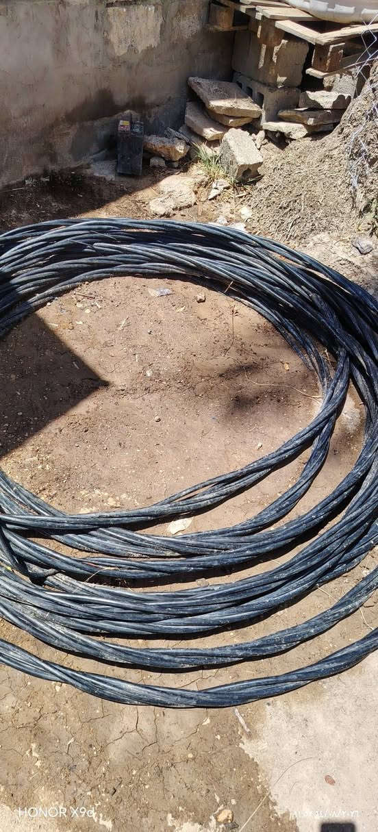 السلام عليكم
ظفيره 50متر جديد البيع 4×120
 رقم الهاتف ***********

