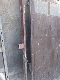 باب حديد • للبيع