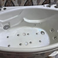 بانيو جاكوزي • غطاس مأطور