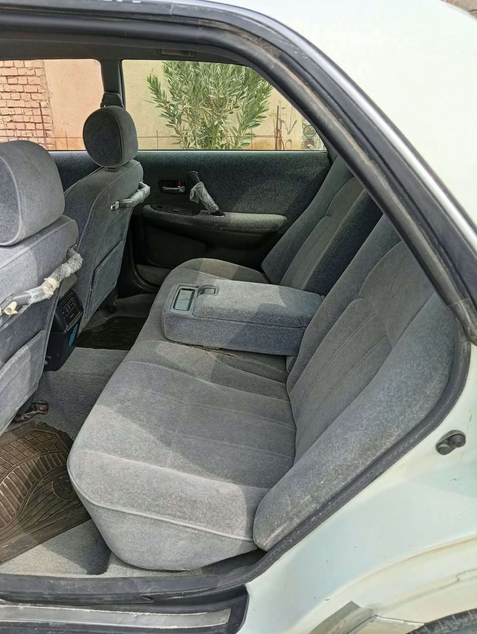 السلام عليكم .. سيارة 🚗 راس الثور للبيع موديل 1996 رقم صلاح الدين مكفوله من العيب الشرعي سيارة جاهزه حداديه تبريد محرك وگير سيارة احلى من الصور المنشوره للاستفسار الاتصال عالرقم ***********
