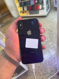 آيفون X • ٦٤ • شاشة مفطورة