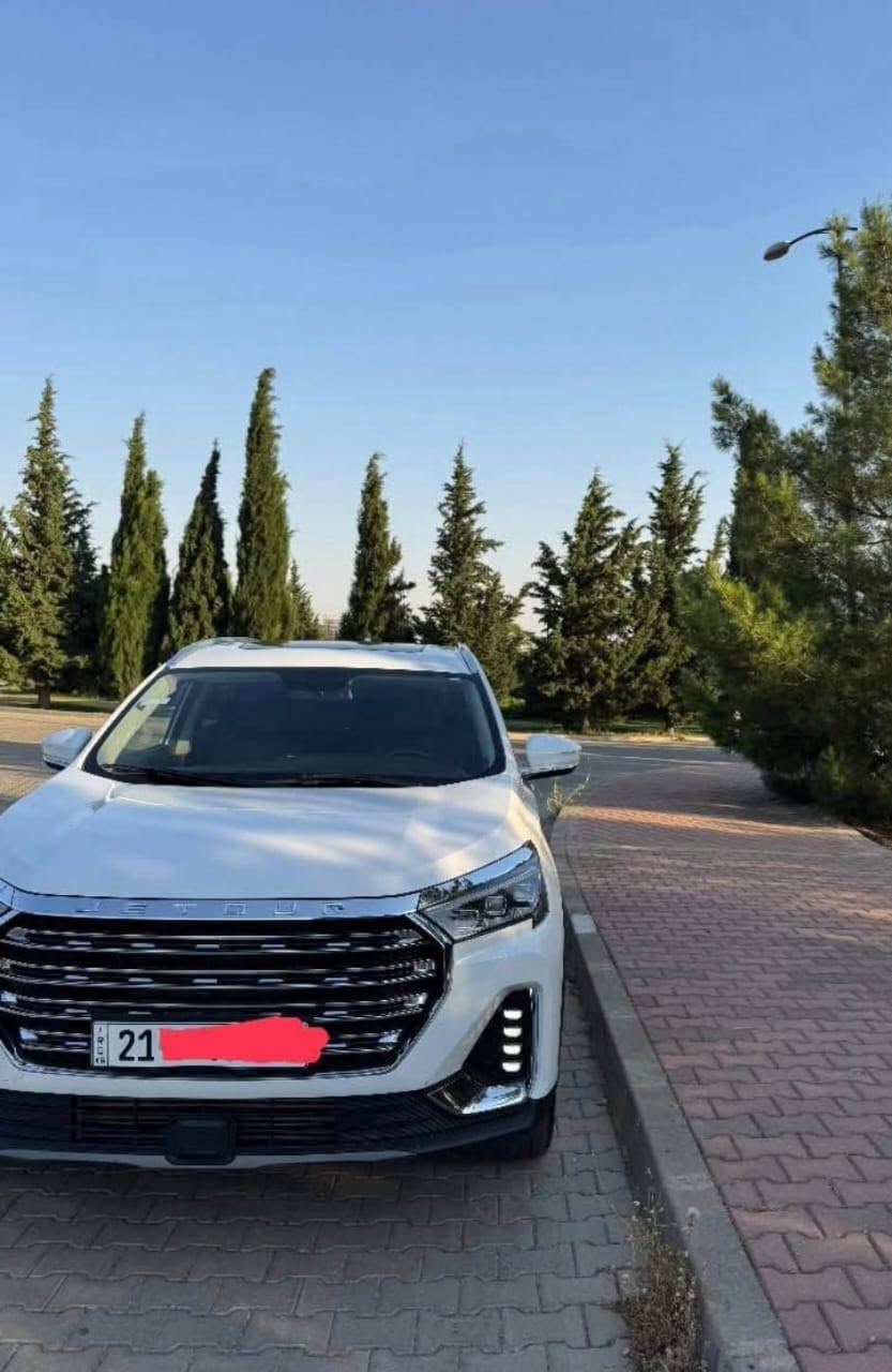 جیتۆر x90 پلەس.  
Jetur x90 pulls
 مۆدێل 2023 فول فول مواسەفات luxury
سەیارەکە زۆر کەم ڕۆشتوە تەنها 47 هەزار (کم) ڕۆشتوە 
کلین تایتلە وەک سفر وایە
سەیارەکە جامەکانی ڕەشی بیلادی شەریکەیە   
سەیارەکە مەکینە گەورەی ۲٠ لیتری تۆڕبۆیە بەهێزی ۲٥٤ هۆرسپاوەر  کە قوەتێکی زۆری یاوە بەسەیارەکە 0 بۆ 100 بە ٦چرکەیە   🚀🚀🚀
مواصفات فول فول 
:- بصمة 
:- دەرگا بەسمە 
:- بانوراما 
:- کامێرای ۳٦٠
:- كاميرای قەمەرە سەناعی ٥ کامێرا 
:- شاشە 
:- لايت زينون 
:- رادار پيش ودوا 
:- رادار ئاوينه 
:- حساس پيش ودوا 
:- كشن جلد 
:- كشن كهرباء 
:- كشن گه رم وسارد 
:- كشنى دواوه گه رم 
:- سوكان كاره با
:- دوو زۆنی تەبردید
:- دوو کۆمپرێسەر تەبرید 
:- بريك كاره با 
:- سماعة  سۆنی 
:- کوشن خەزن 
:-.سیستەمی کوژاندنەوە لەکاتی وەستاندا بۆ ئەوەی بانزین کەم بخوات 
:-. ۳ مۆدی لێخورین ( نۆرمال + سپۆرت +ئیکۆ )
:- گێر عادی و ئۆتۆماتیک 
:- ئۆتۆ برێک لەکاتی هاتنە خوارەوە بە هەورازدا
:-  لیدی ناو دەرگاو داشبڵ و شوێن پەرداخ 
:-. تەبرید مەرکەزی 
 زۆر مواسەفاتی تر کە باسمان نەکردوە
 
 سەیارەکە زەمانی شەریکەی هارلمە دەساڵ زەمان یاخود ( یەک ملیۆن کم )
 
بۆ زانینی نرخ ژمارە یەک  لەکۆمێنت دابنێن ئۆتۆماتیکی نرخەکەیتان پێئەگات 
ژمارە موبایل . (***********) السليمانية, العراق
