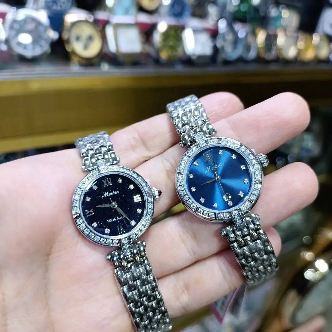 ساعات نسائيه متنوعة 😍
💕💕💕 💕💕💕
🌺الوكيل المعتمد لشركه🌹
🌺🌺 SANTA.BARBARA.POLO🌺🌺
🌷في محافظه القادسيه🌷
🌹وتربروف مقاومه للماء🌹
💐سير حديد  الأصلي 💐
😘طلاءثابت 100٪  😘
🤩الجامه زفير ضدالخدش والصدء🤩
تصلك الساعه مع كافه الملحقات الاصليه 
🤗ضمان 2سنه  حقيقي من تاريخ الشراء
مستعدون لعمل الطلبيه حسب الطلب
  🌷توجد موديلات وتصاميم حديثه🌷
 🌺زورونا ستجدون كل ماهو جديد🌺
لمعرفه الأسعار 
 الاتصال على الرقم فايبر واتس اب...
*********** سيد عمار
 *********** محمد مهدي 
يوجد توصيل  جميع محافظات العراق(5000) 
           مجمع عالم الساعات 
       الديوانيه السوق الكبير 
      محمدعبدالرزاق الخضري
